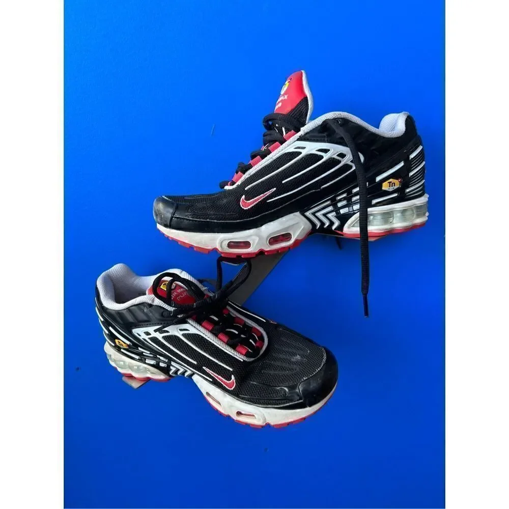 RARE Nike Air Max Plus III 3 Black Red White Mens Shoes CJ0601-001 Size 8.5